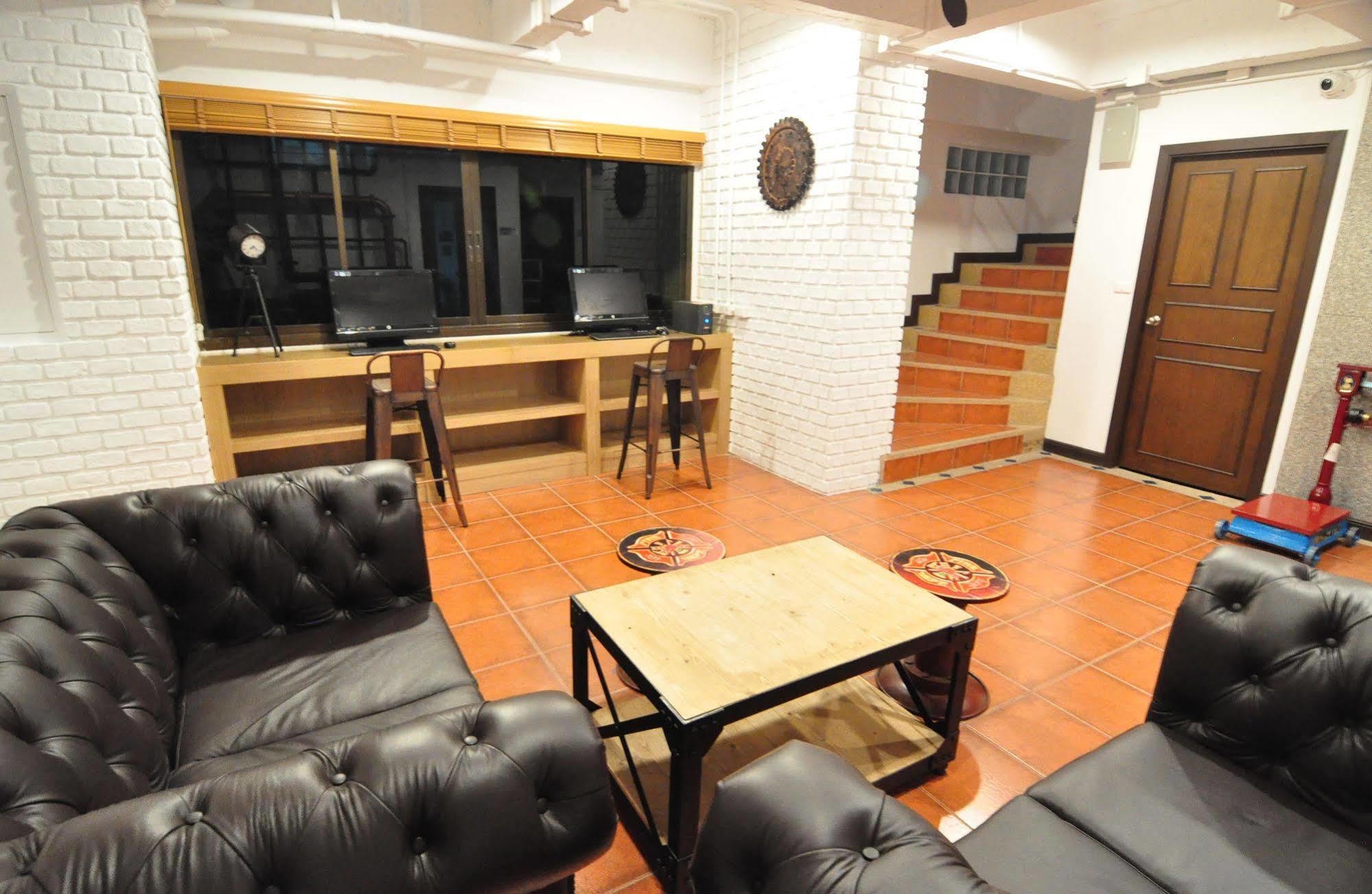 Forty Winks Phuket Hotel Patong Exterior photo